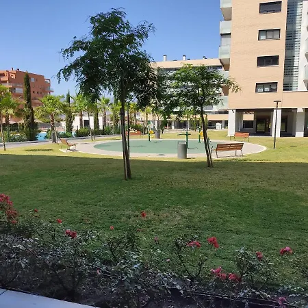 Paraninfo Relax Apartment Malaga